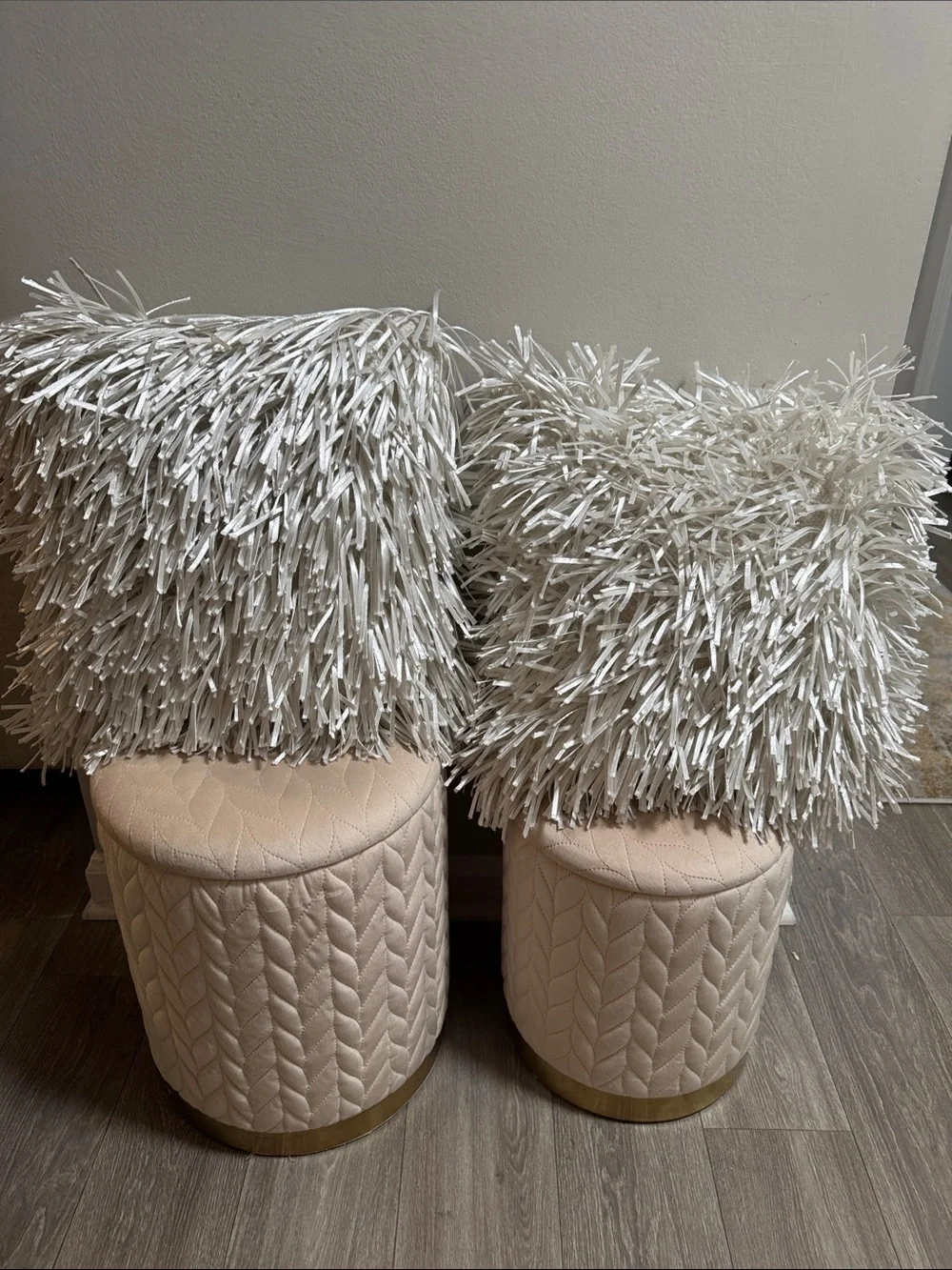 2 fringe Shag Decorative Throw Pillows - Cream/White